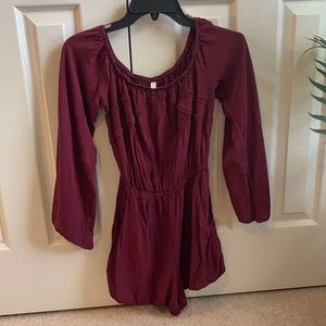 Long sleeve maroon romper